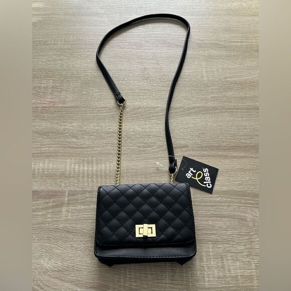 NWT … ART CLASS Quilted Purse - Picture 3 of 5